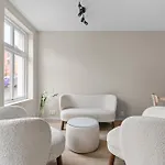 Beds I Urban Escape Apartment